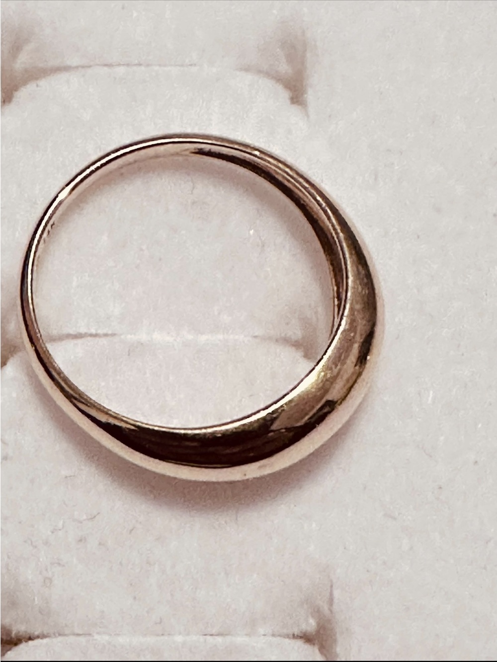 Mejuri | Ring | Mejuri Thin Dome Ring | 14k Yellow Gold - Picture 3 of 12